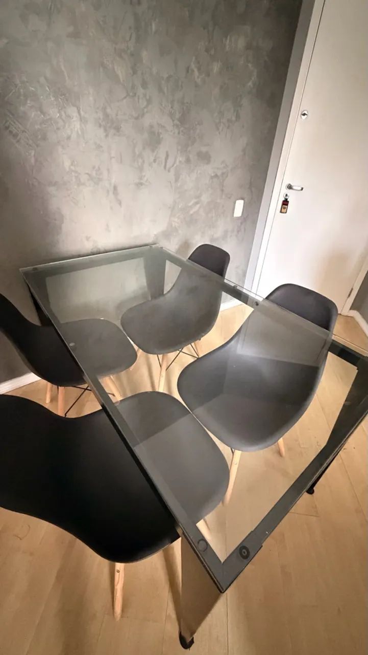 Mesa Vidro com cadeiras  - Foto 2