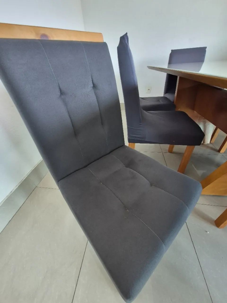Mesa de jantar 8 cadeiras 