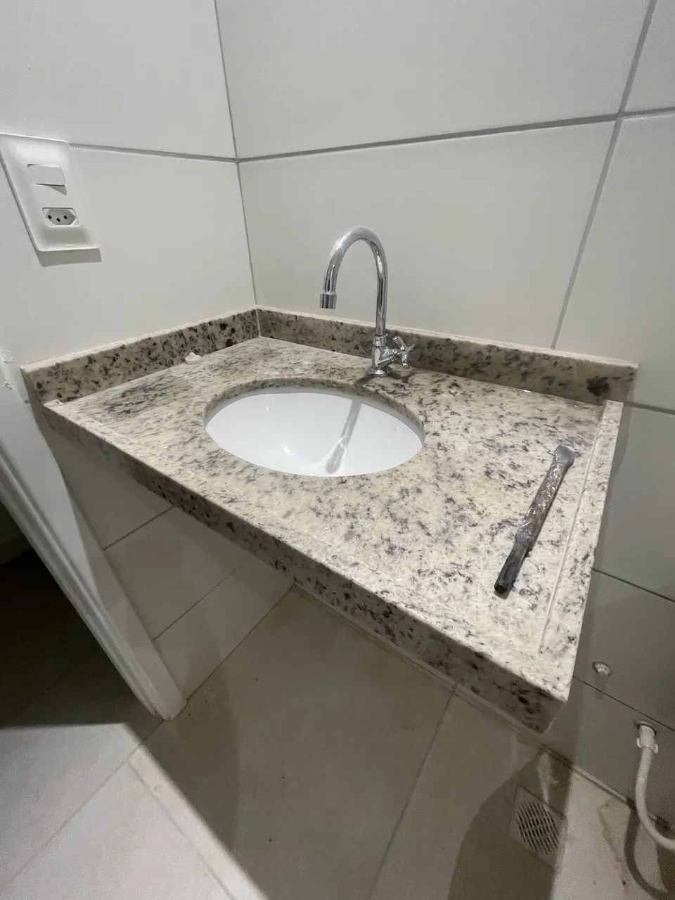 Pia de mármore NOVA65204301674371123