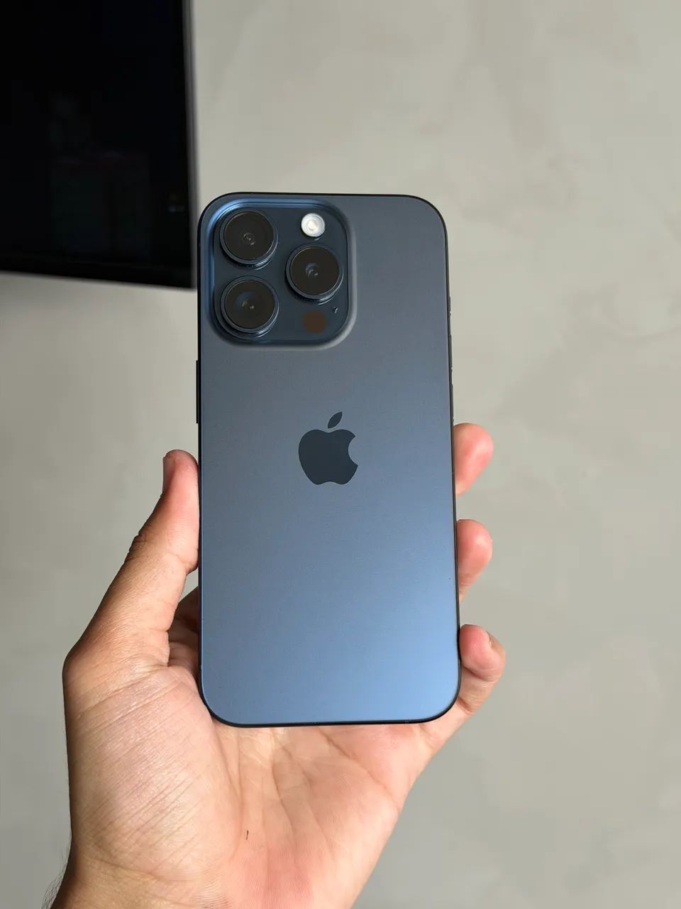 iPhone 15 Pro 256gb Azul Excelente  - Foto 2
