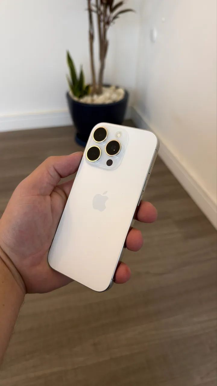 iPhone 16 pro 128gb branco titanium  - Foto 3