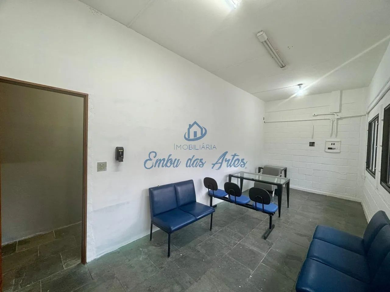 SALA PARA LOCAÇÃO, CENTRO DE EMBU DAS ARTES-SP. - Foto 5