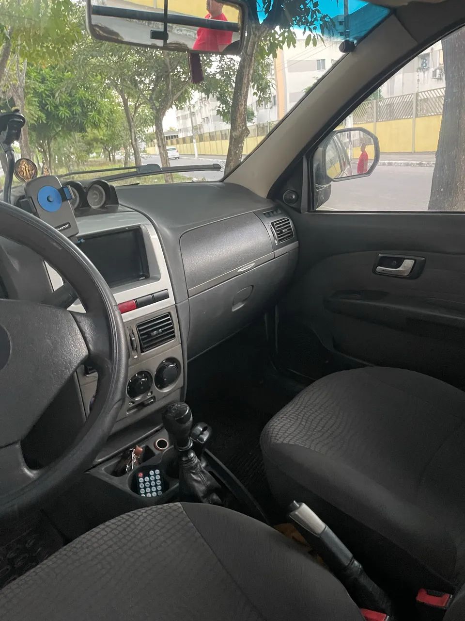 Fiat Strada Adventure1.8/ 1.8 Locker Flex CD 2011 - Foto 4