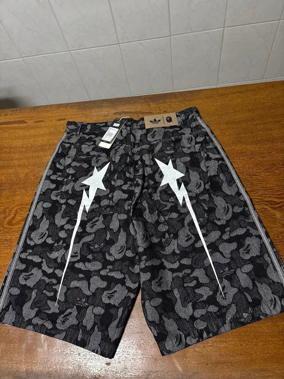 bape x adidas black camo jorts - m - Foto 3