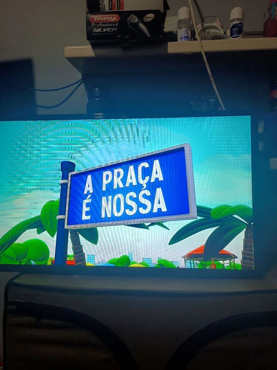 Vendo tv Samsung smart 32 polegadas  - Foto 3