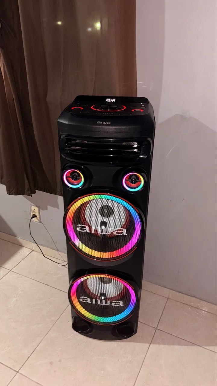 Caixa de som torre AIWA T2W