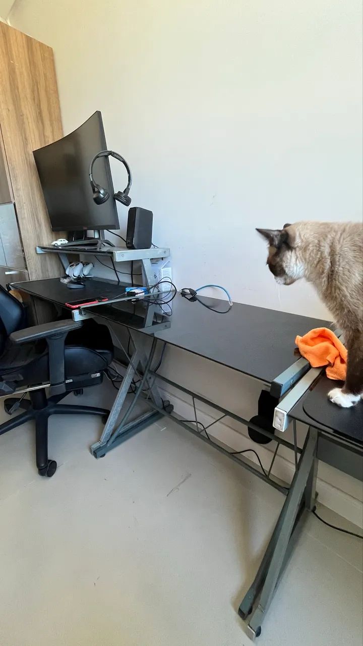 Mesinha de computador 