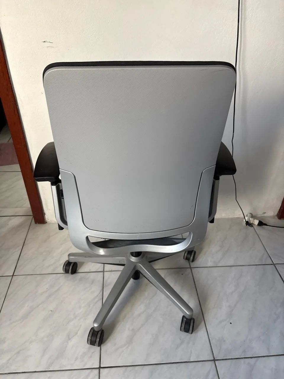 Cadeira de escritório  - Foto 4