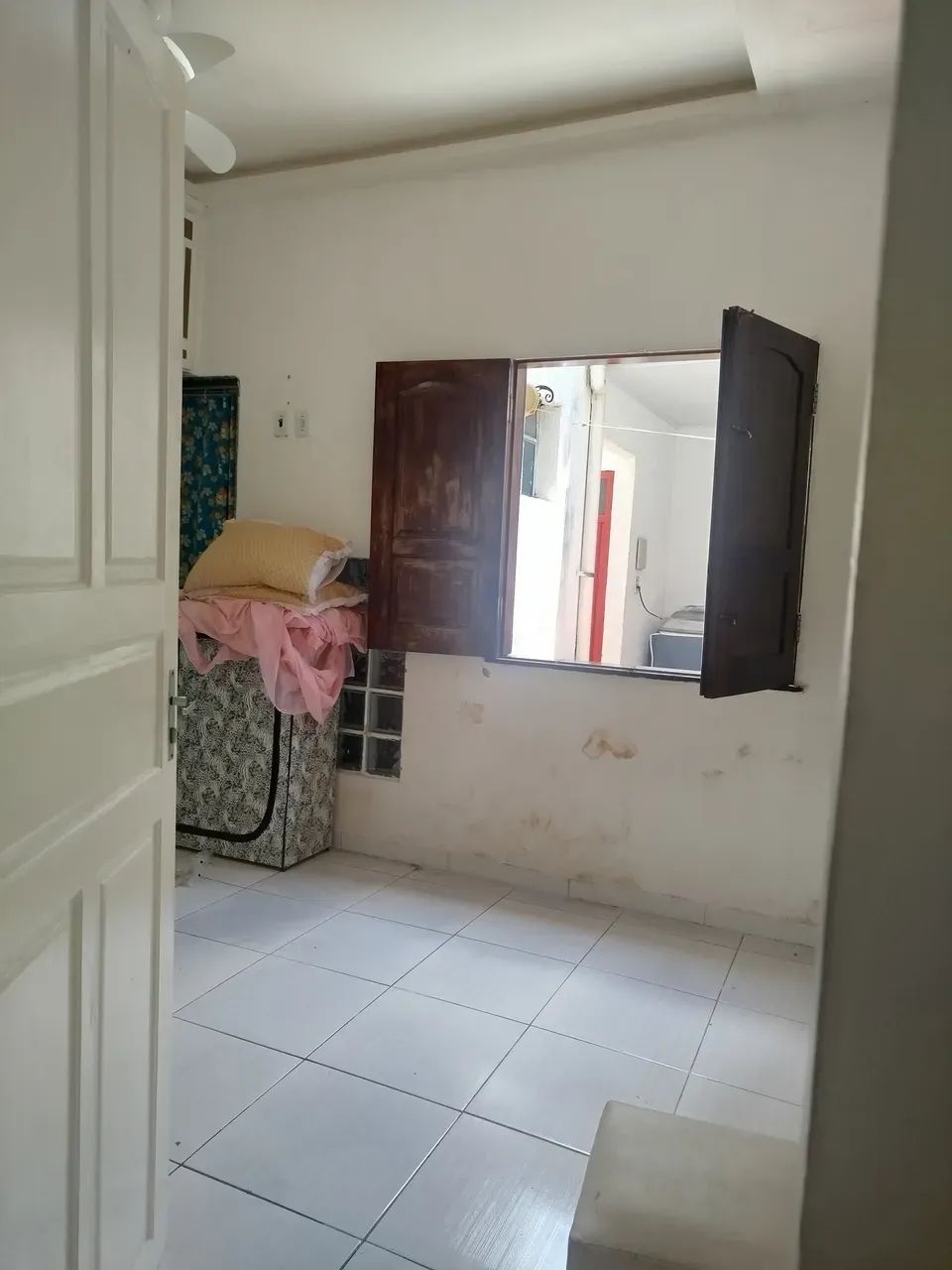 alugo casa com 4/4 cond Sinai 2