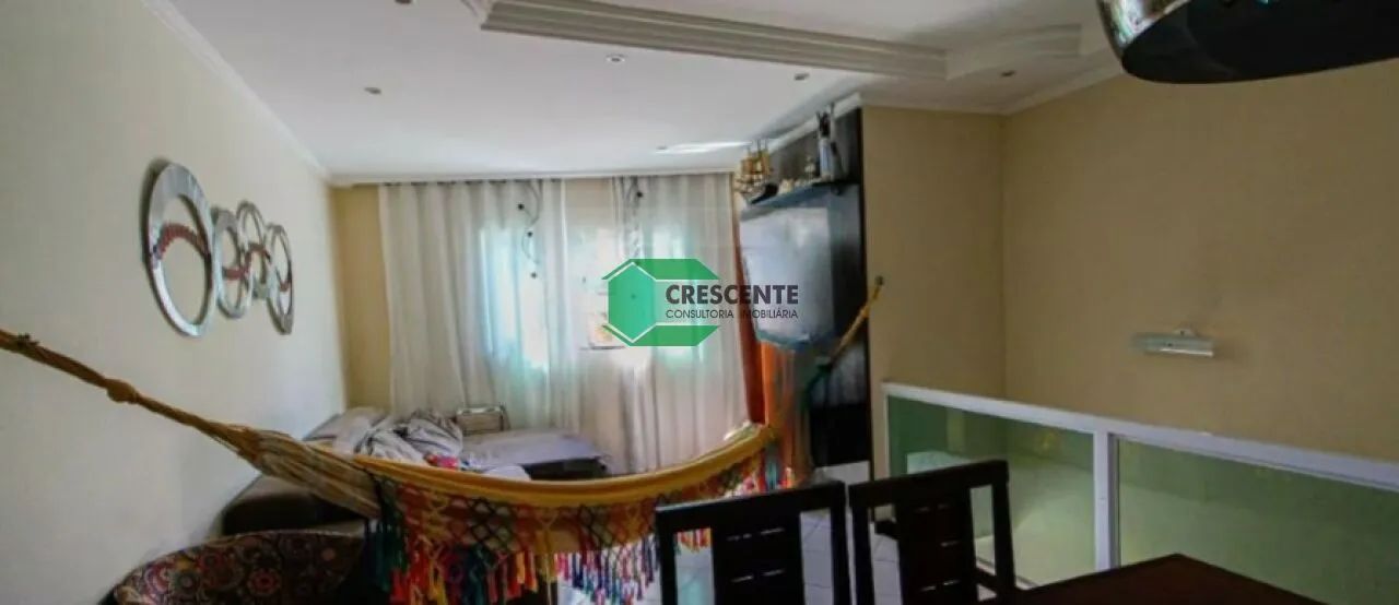 Sobrado próximo à Coop Carijós, lojas Americanas e todo comércio local - Foto 2