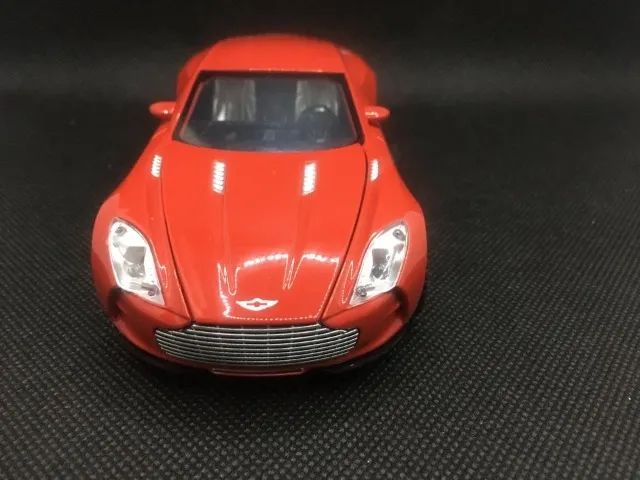 Mini Aston Martin One 77 e sua Caneca mágica de brinde - Foto 4
