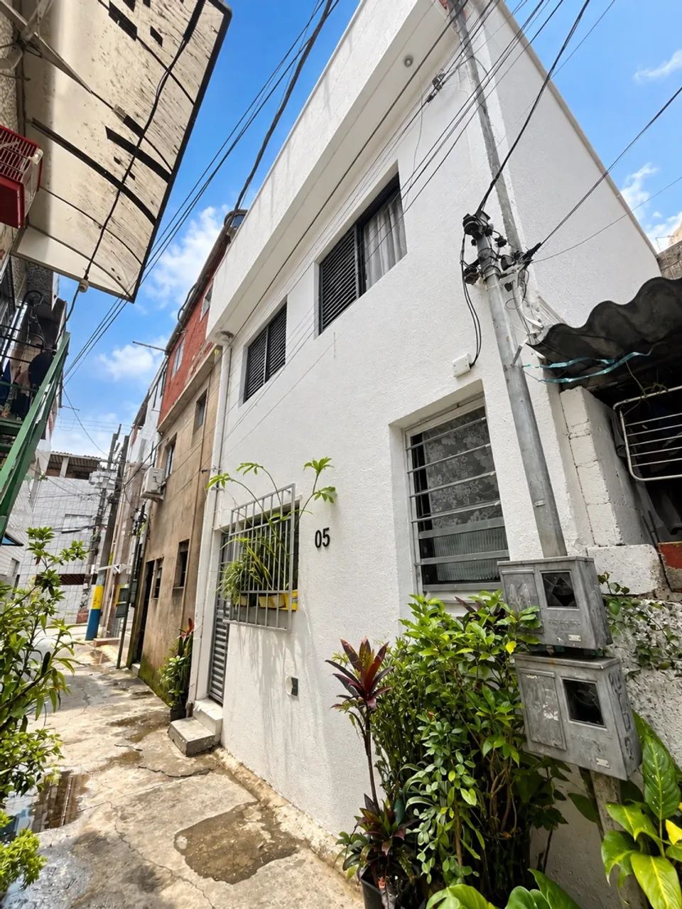 Casa com 2 quartos, 3 banheiros e 2 áreas externas - Foto 2