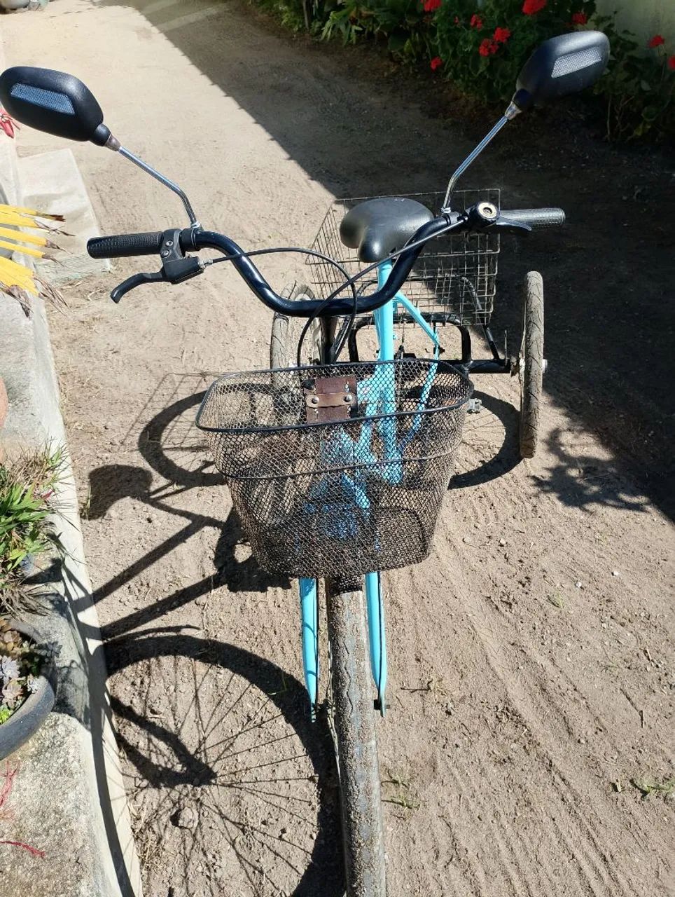 Bicicleta triciclor nova - Foto 2