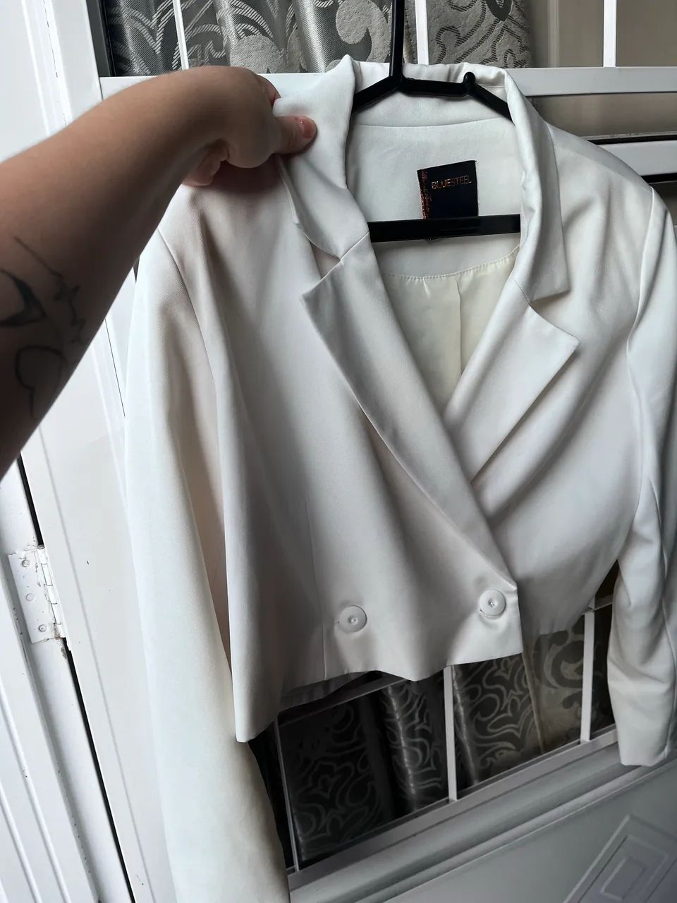 Vendo blazer branco feminino 