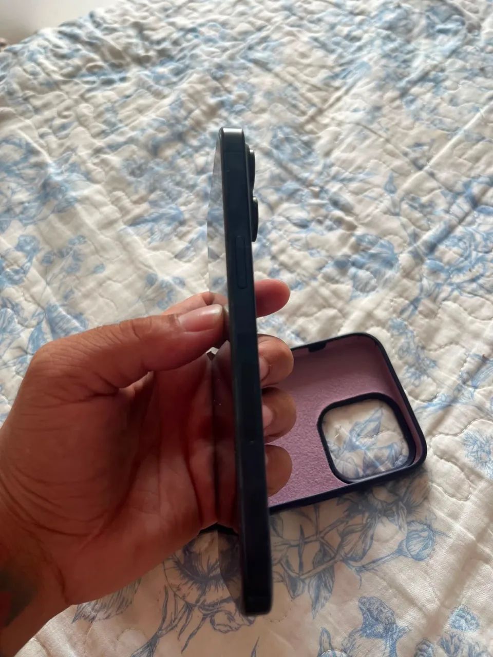 Vende-se iPhone 15 pro max  - Foto 4