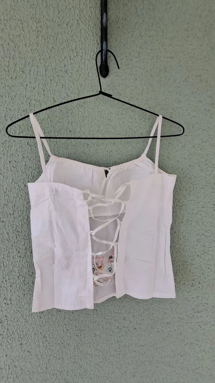 Blusa de alça branca bordada - Foto 3