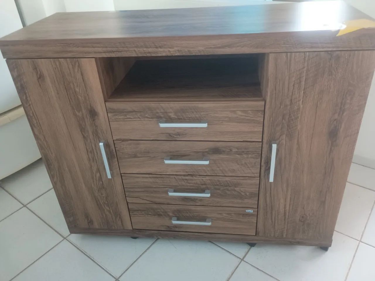 Comoda semi nova