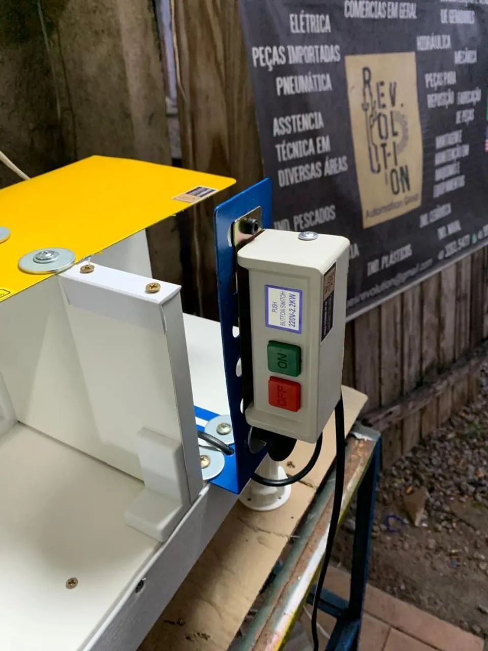 Despeliculadora para retirar a película da polpa do coco seco. - Foto 5