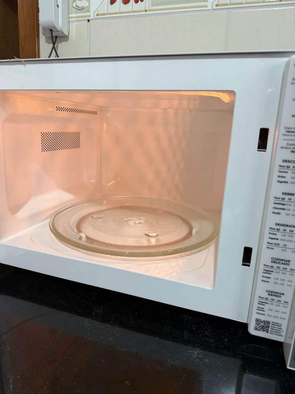 Microondas Electrolux 36l praticamente novo - Foto 2