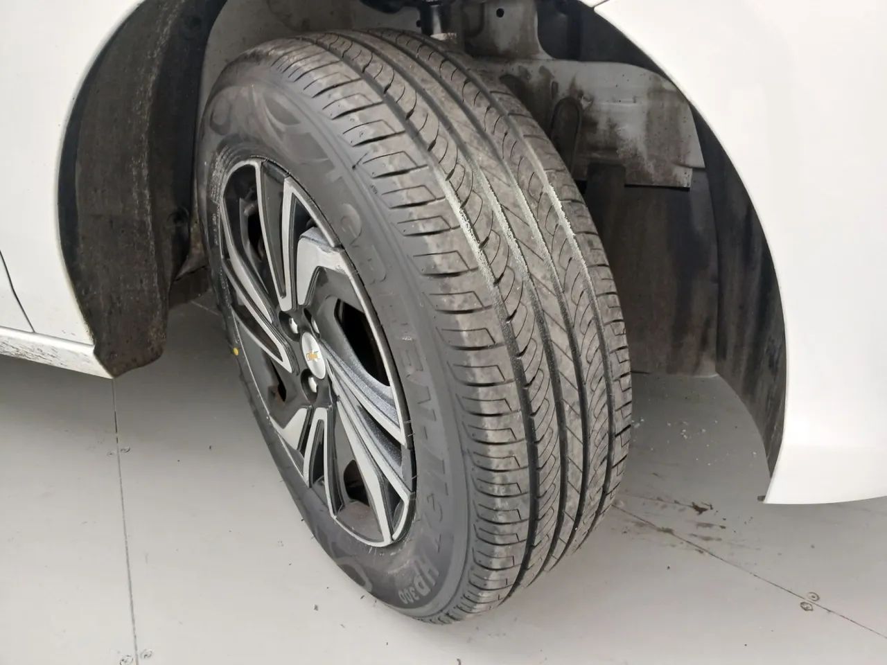 Chevrolet Onix Hatch 1.0 12V Flex Mec. 4P, foto 13 de 18
