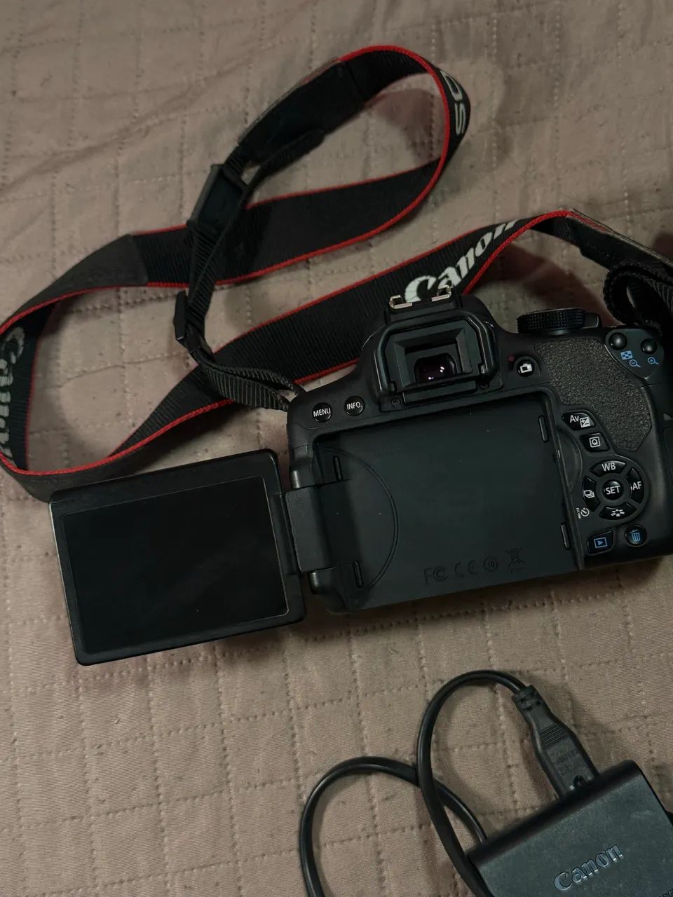Canon T6i - Foto 3