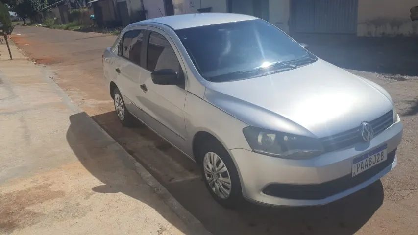 Volkswagen Voyage VOYAGE Trendline 1.0 T.Flex 8V 4p 2015
