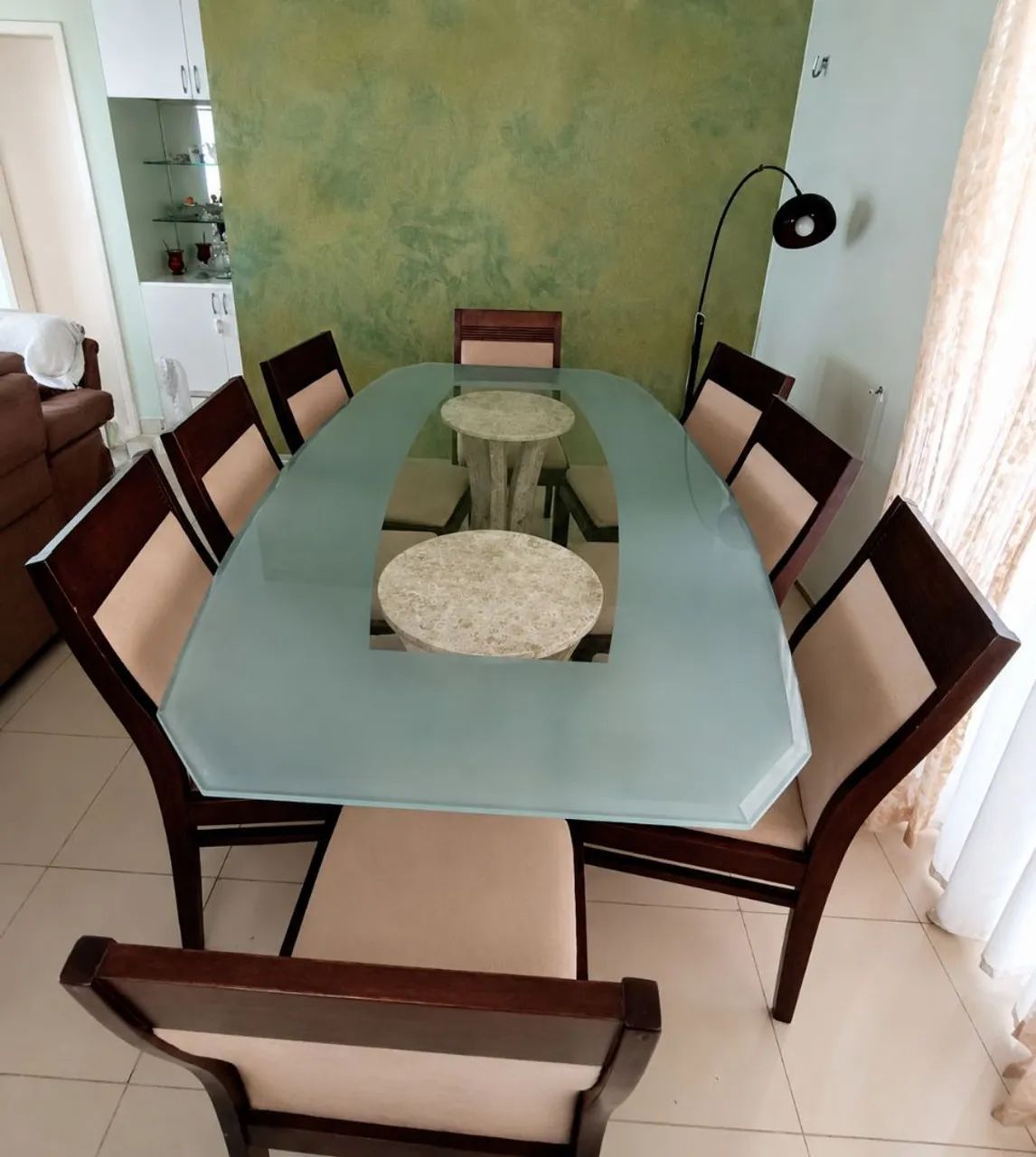 Mesa de Jantar 8 Lugares Vidro 15mm Base em Mármore
