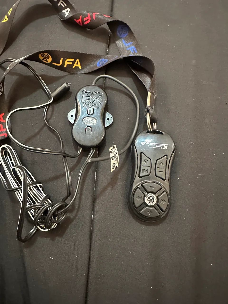 Som automotivo Hinor carbono com controle longa distância - Foto 2