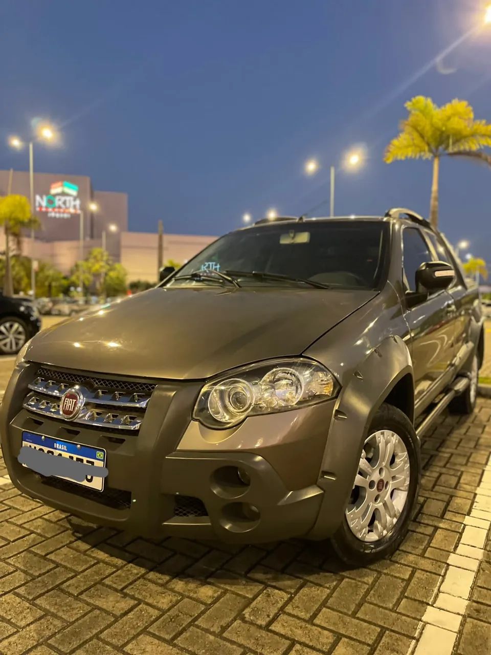 Fiat Strada Adventure1.8/ 1.8 Locker Flex CD 2011 - Foto 2