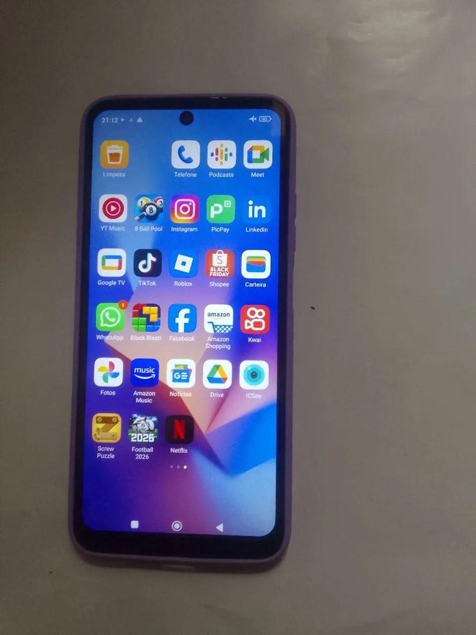 Celular à venda