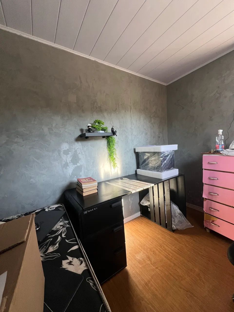 Mesa para computador/escritório preta com gaveteiro - Foto 2