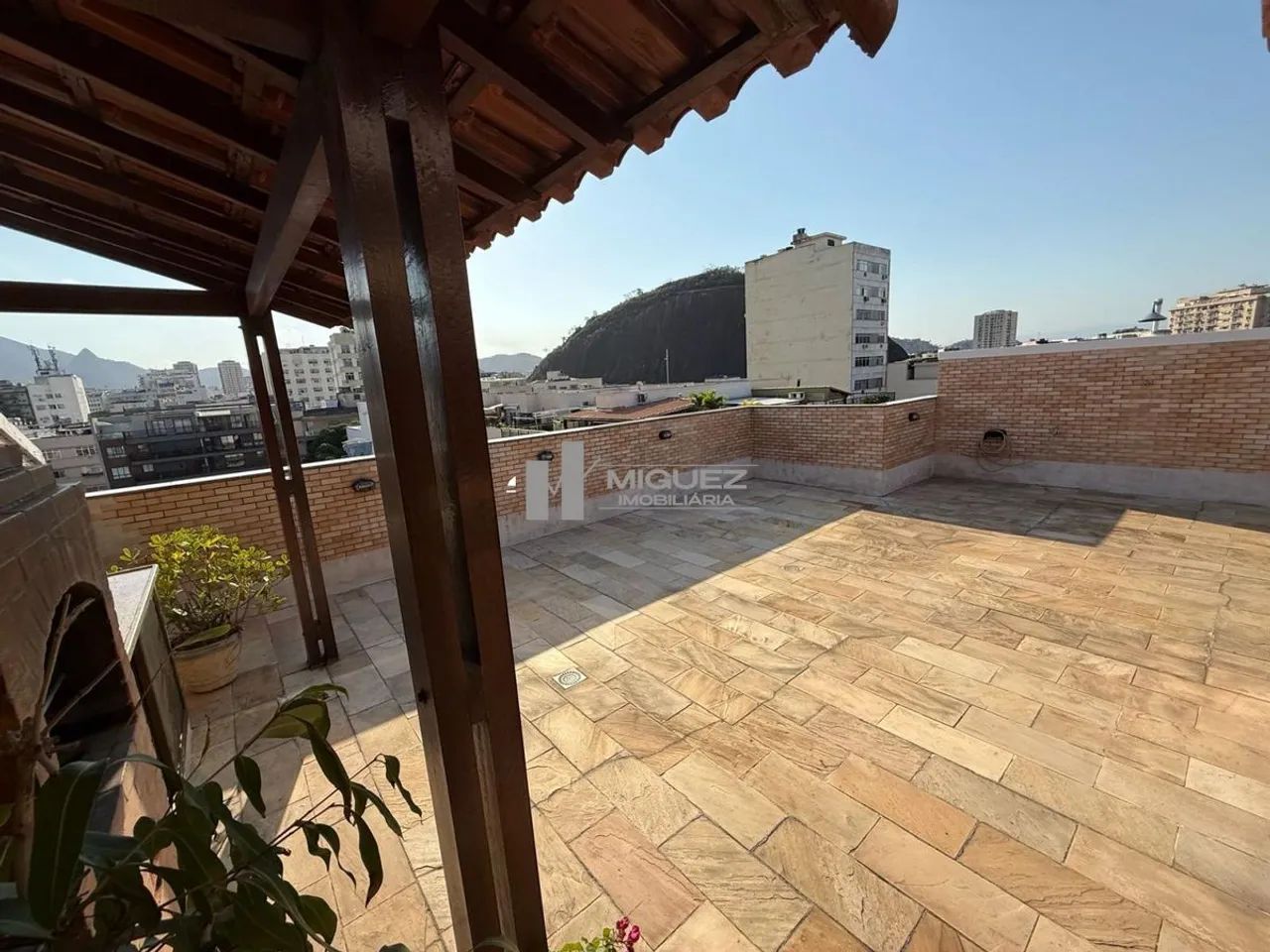 COBERTURA À VENDA com 230M². RUA MARQUES DE VALENÇA, COM 4 QUARTOS, SUITE, 2 VAGAS, ÀREA G - Foto 3