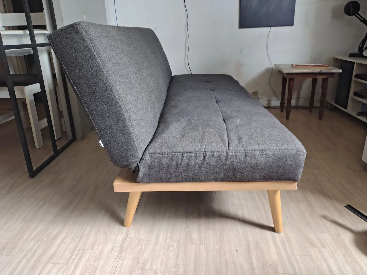 Selling a slightly used sofa bed453011480332871682