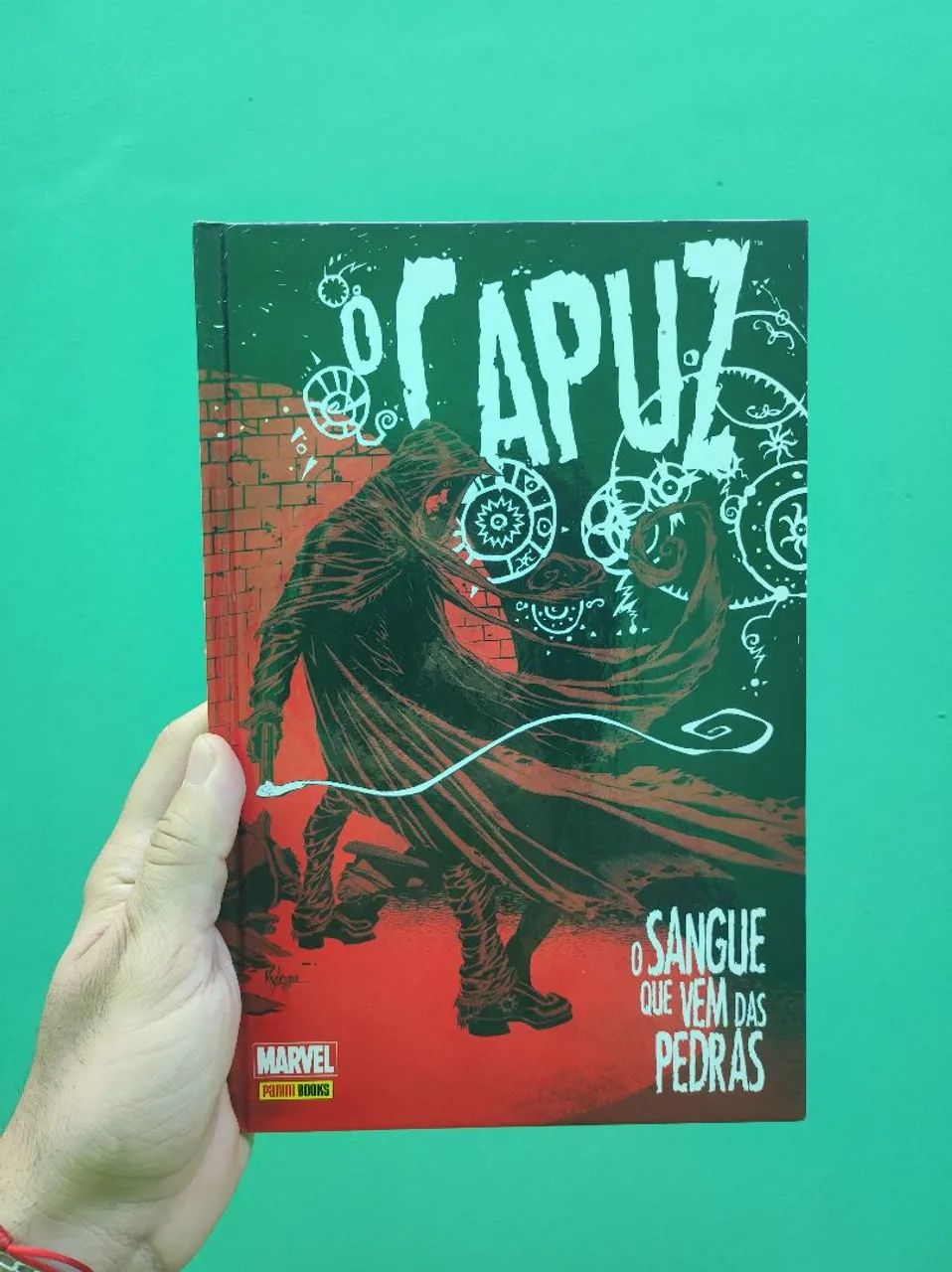 Hq O capuz em capa dura 