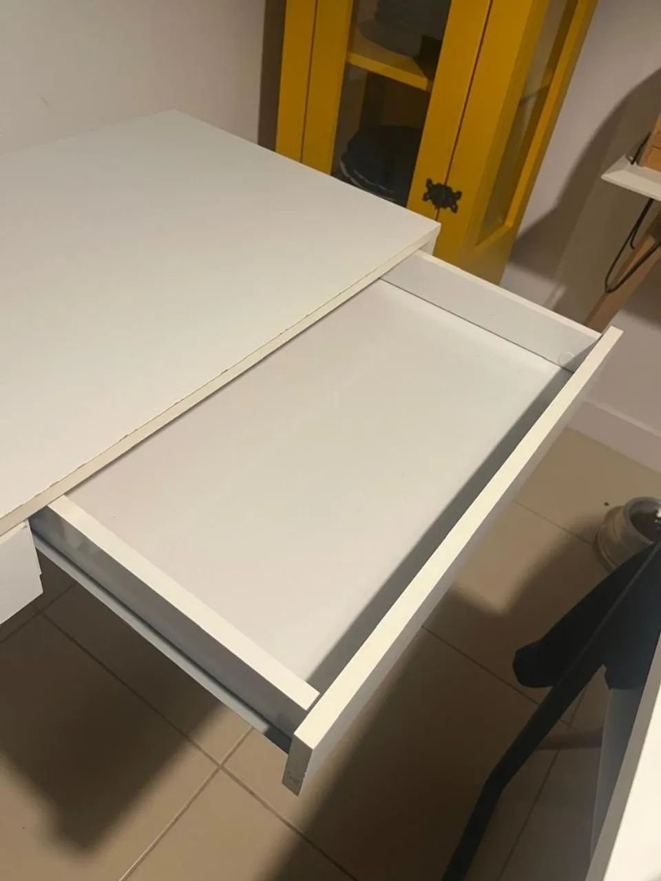 Escrivaninha com Gavetas - Foto 4