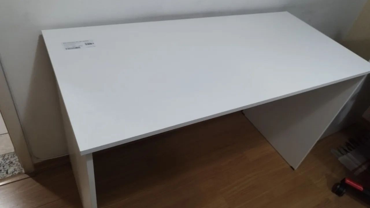 Mesa escritório 1,40m MDF nova (Entrego) - Foto 2