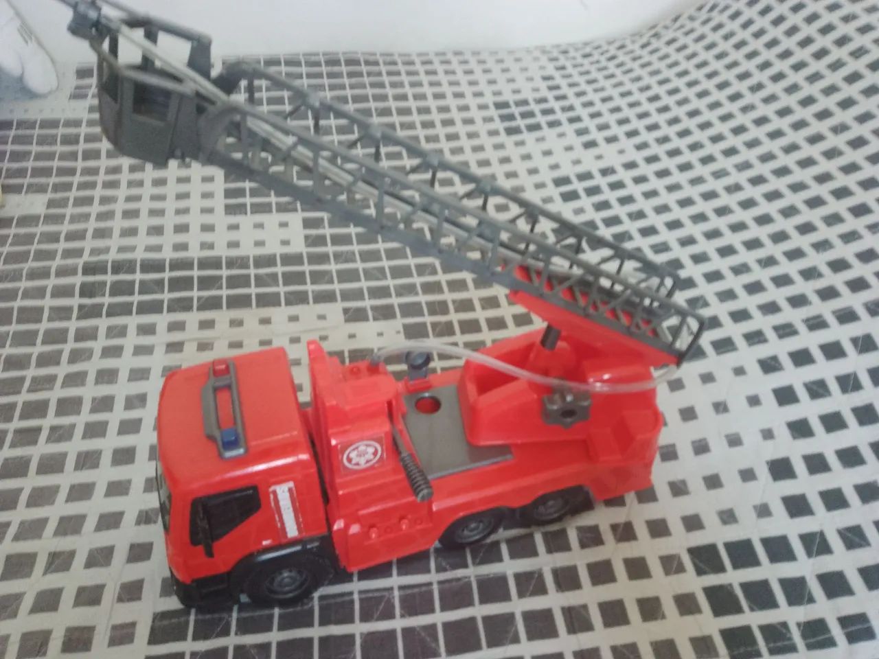 Brinquedos novos  - Foto 4