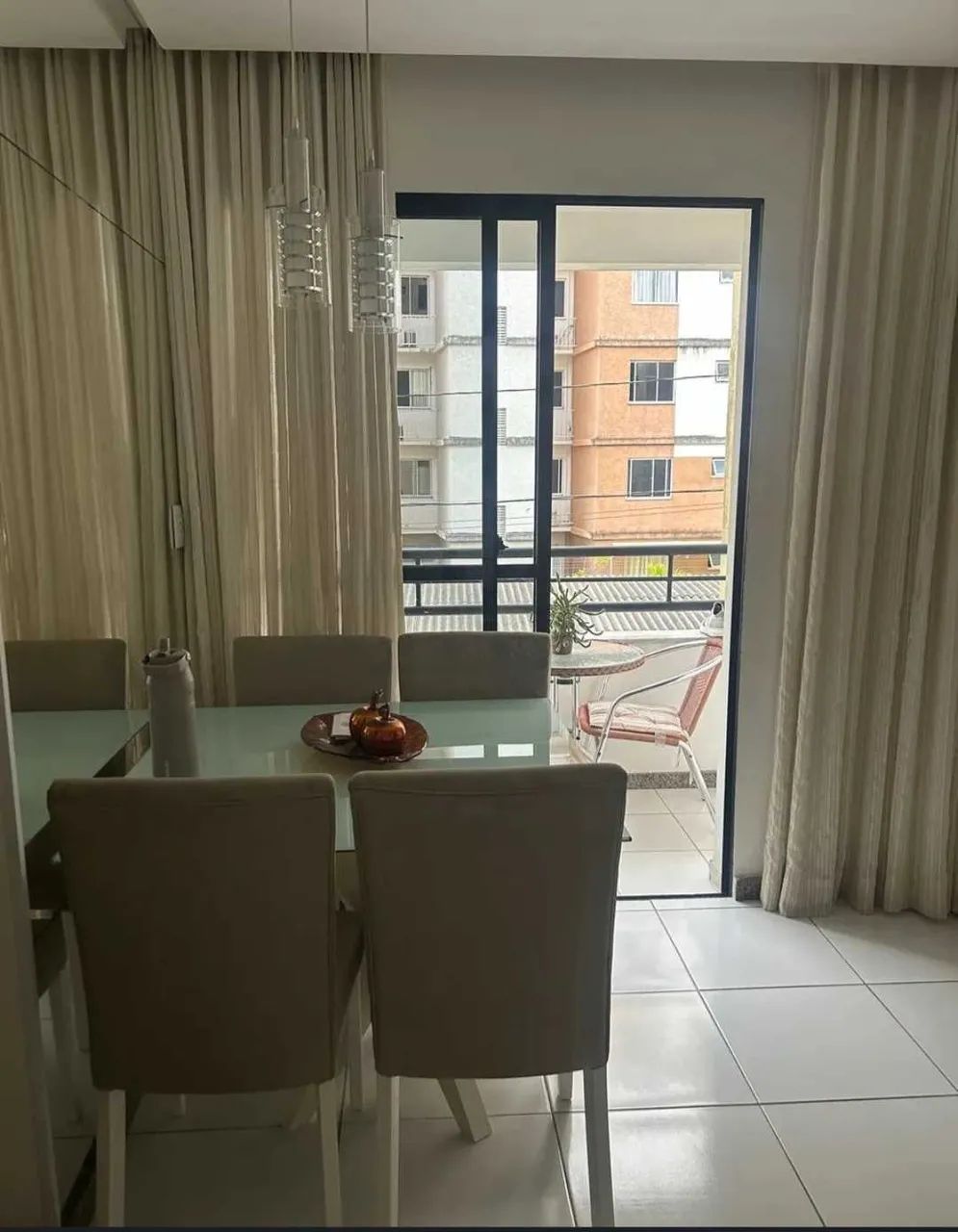 Ref. 429 Vende-se apartamento REFORMADO e com MODULADOS, com ELEVADOR, bairro Jabotiana [2