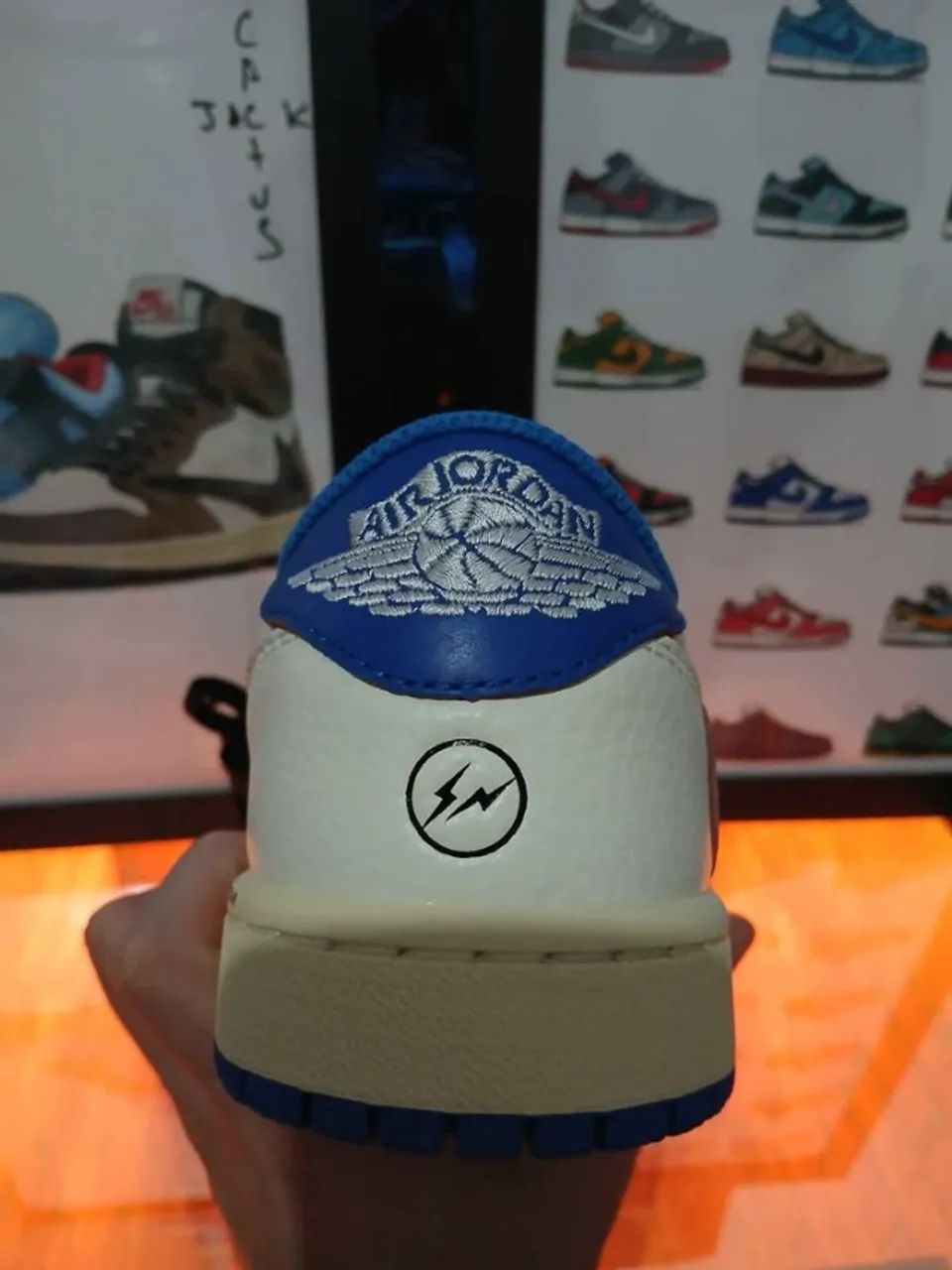 Air Jordan 1 Travis Scott - Foto 2