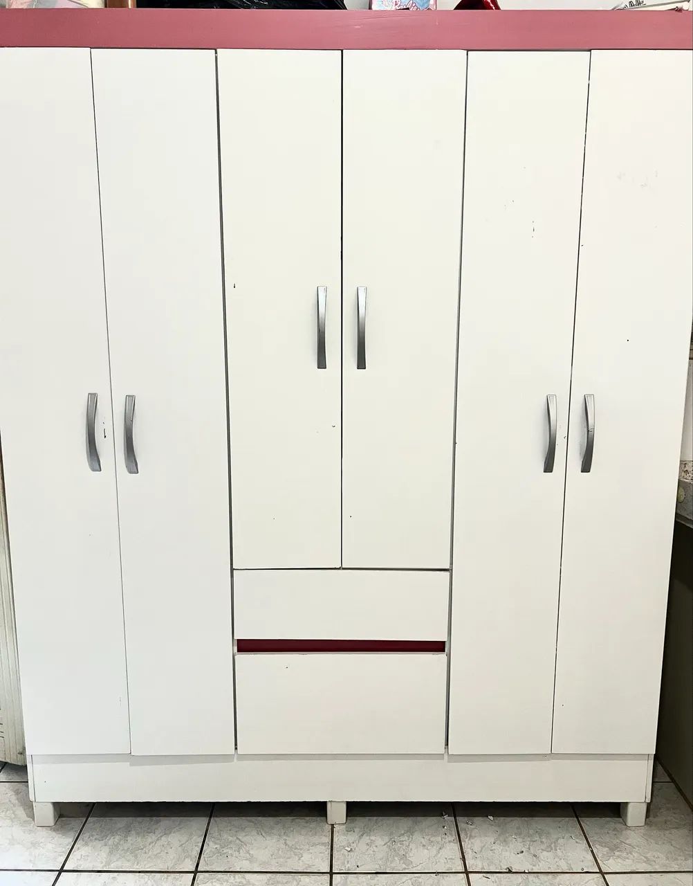 Guarda roupa 6 portas