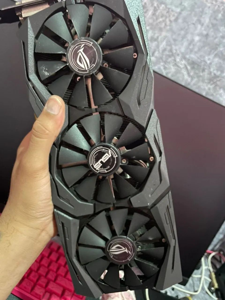 GTX 1080 TI 11GB - Foto 2