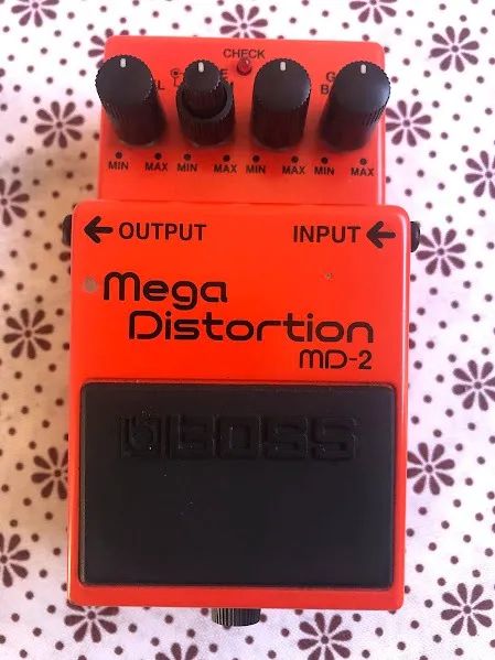 Pedal Mega Distortion MD-2 Boss parcelo no Olxpay,ML e MPG avalio troca