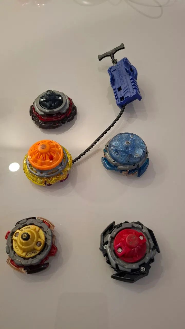 Coleção de BeyBlades TOP - Foto 5