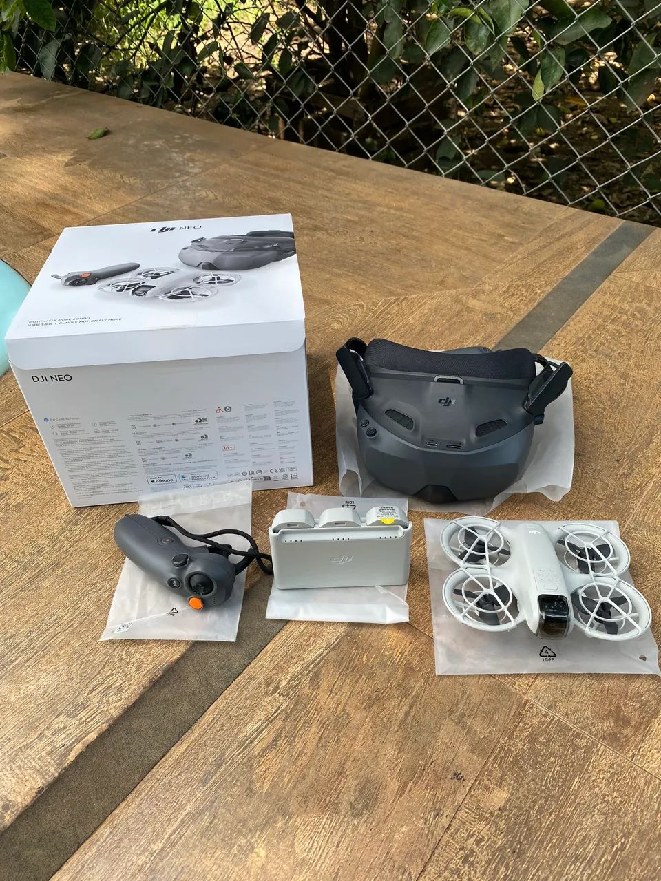 DJI Neo Motion Fly More Combo