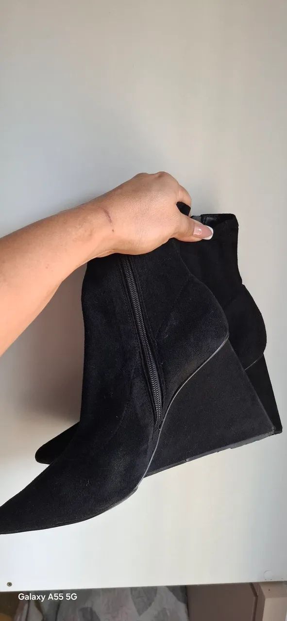 Linda bota da Arezo