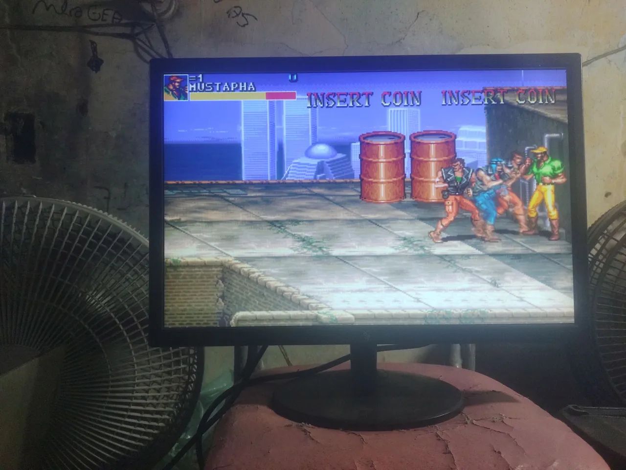 Monitor 19.5 polegadas funcionando perfeitamente pela entrada VGA vai com cabo VGA  - Foto 2
