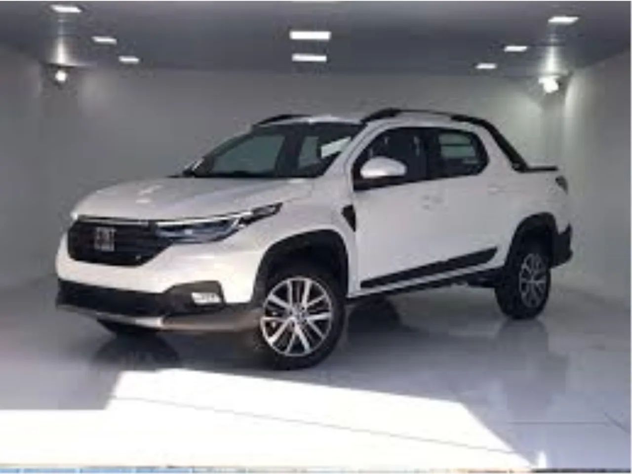Fiat Strada Volcano 1.3 Flex 8V CD 2027 - Foto 2