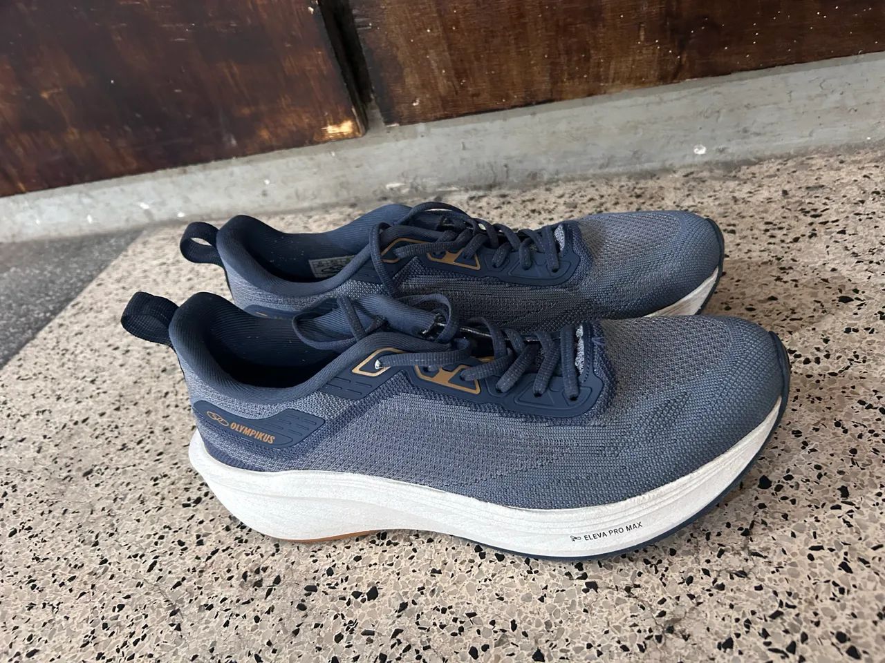 Vendo Tenis Olympikus Eleva Pro Max