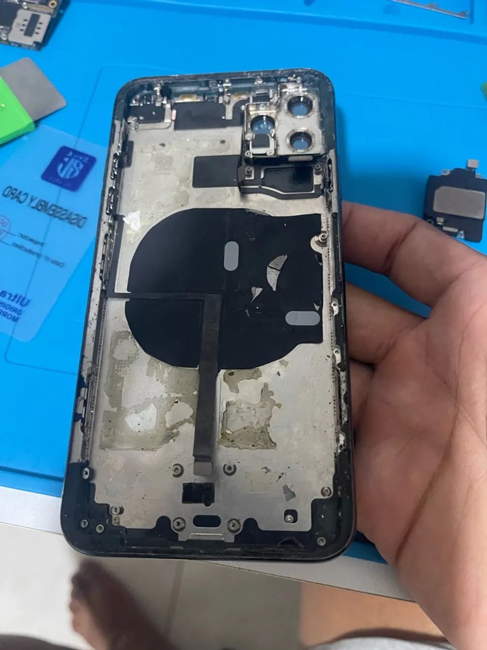 Carcaça iPhone 11 Pro Max com indução  - Foto 2