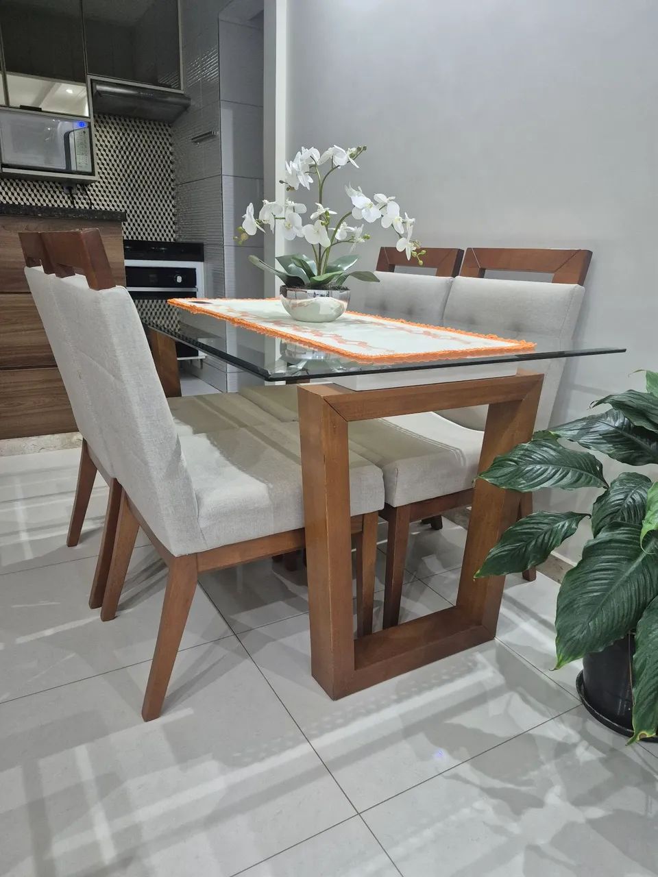 Vendo/ mesa de jantar 